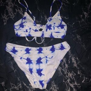 Cupshe blue and white tie dye bikini set NEVER WORN